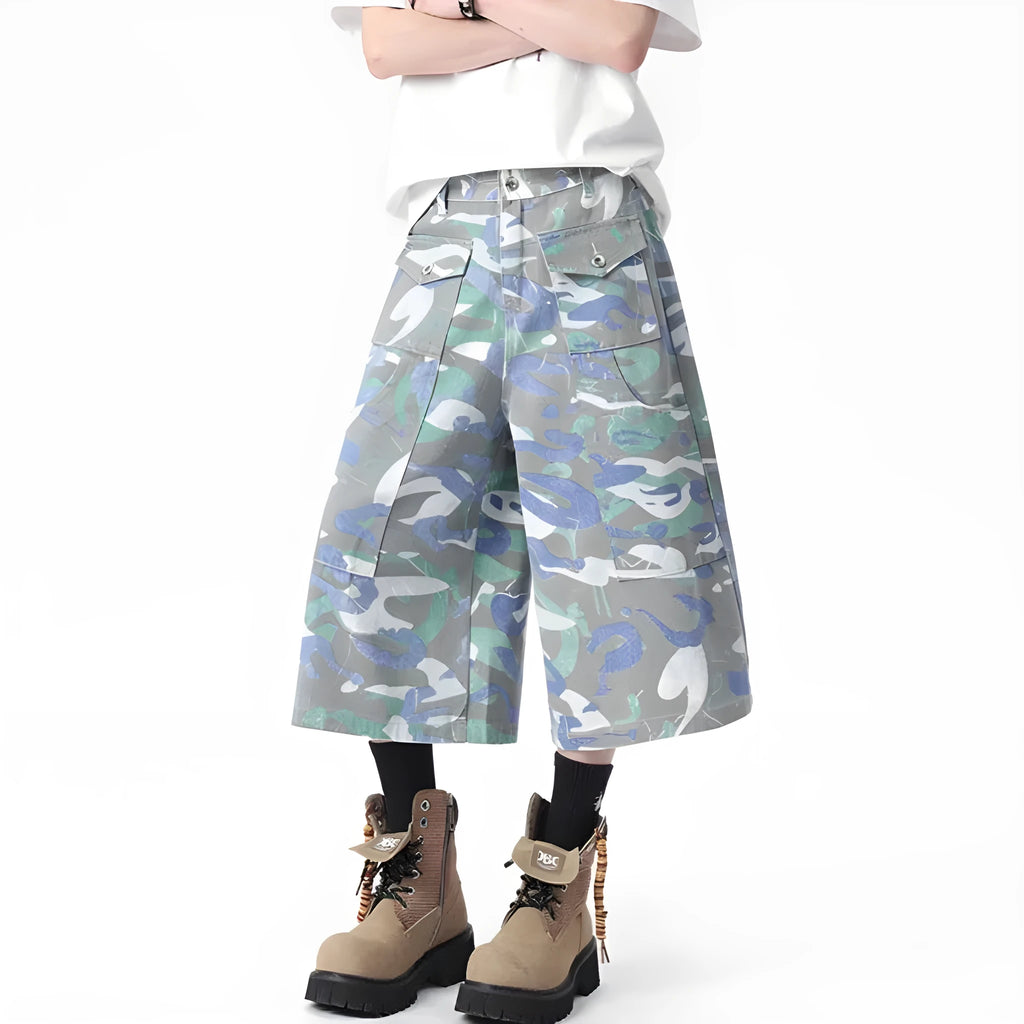 Camouflage cotton work trousers with cargo pockets and straight-leg cropped fit