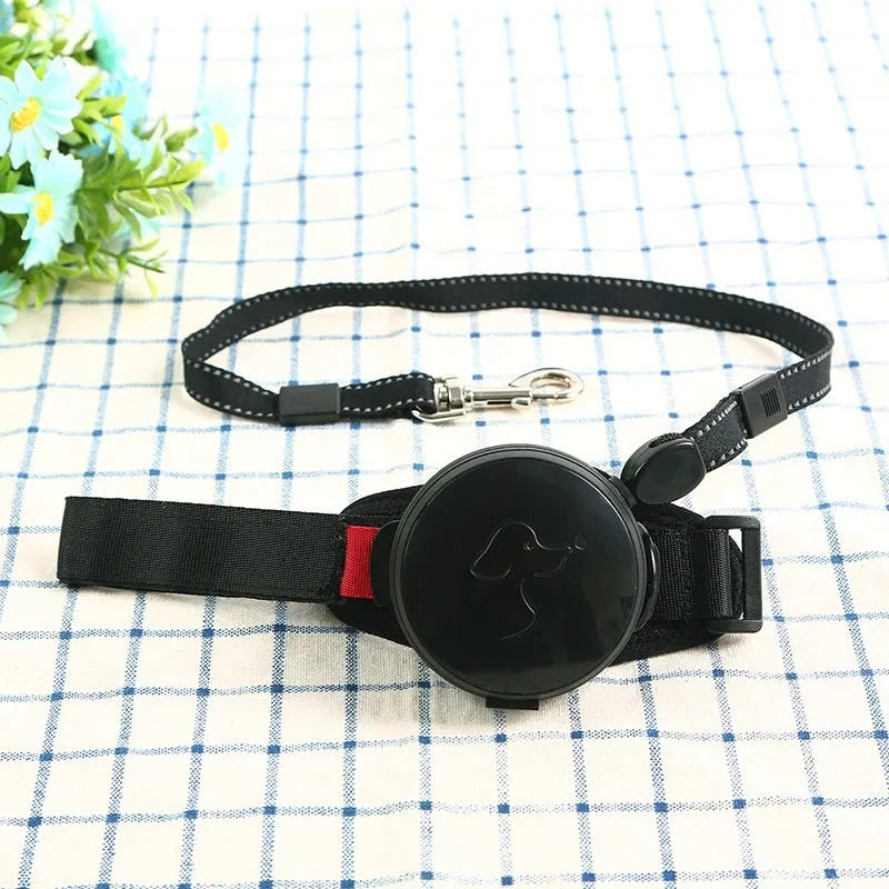Pet Holding Hands brand automatic retractable dog lead in six colour options on a 3 metre nylon strap.