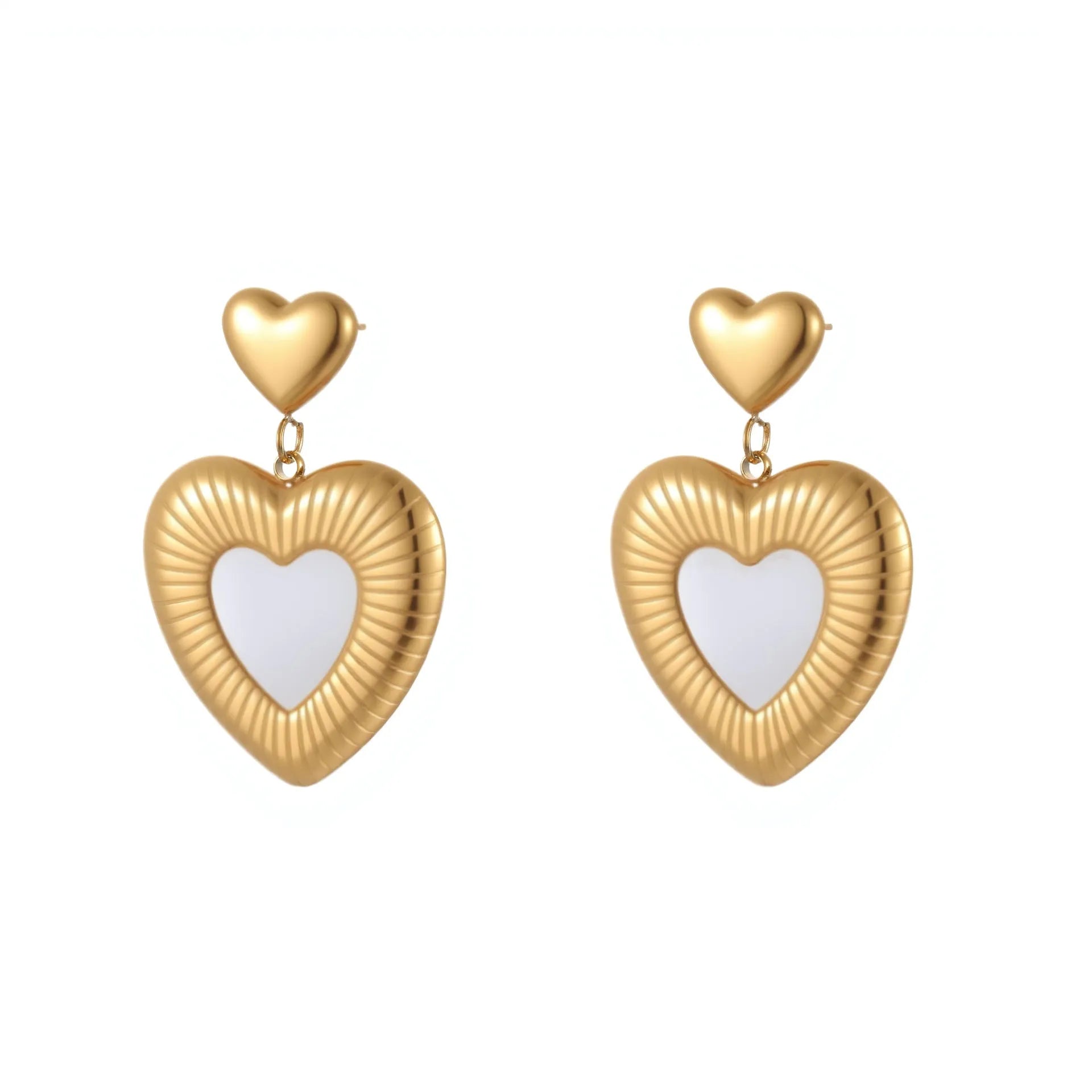 Heart-shaped stainless steel earrings with 18K gold electroplating in gold colour