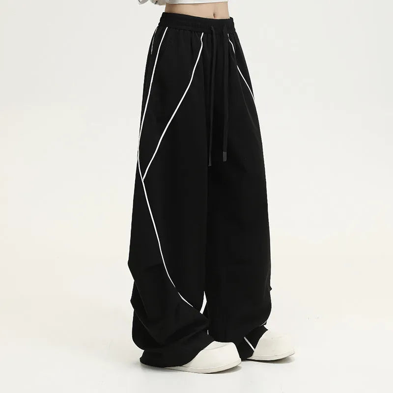 Black wide-leg pleated hip hop sports trousers with striped pattern