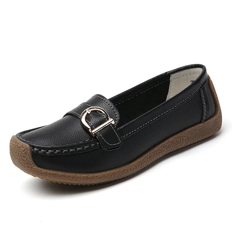Women's beige casual slip-on loafers with a round toe and flat beef tendon sole.