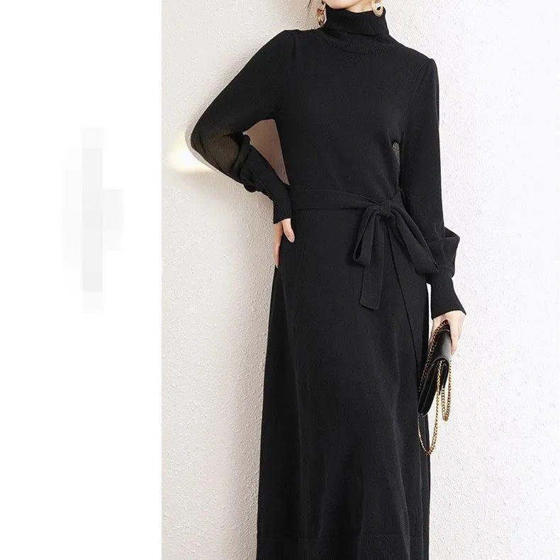 Women's solid colour turtleneck knit dress with long sleeves and elastic waist