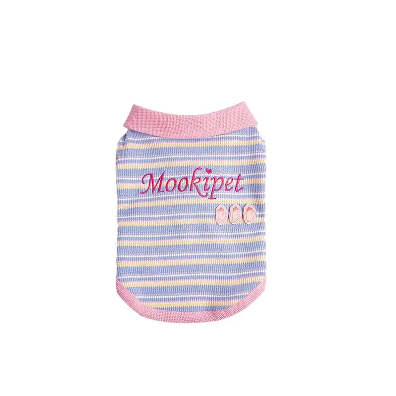 Pink purple vest for a small dog or cat, shown on a mannequin, with a size chart for pets 1.5kg to 14kg.