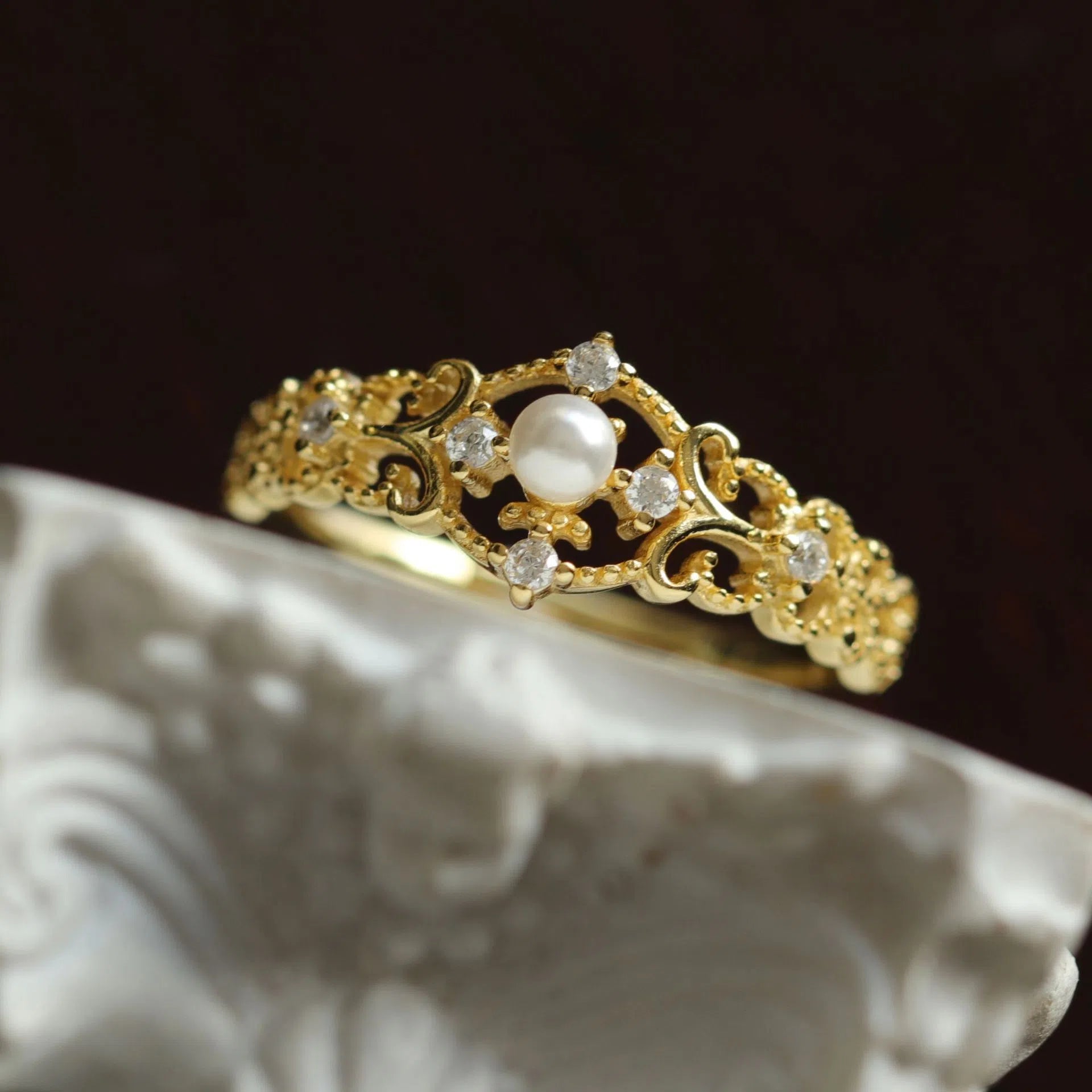 Women's gold-plated antique hollow ring with silver base geometric design adjustable opening colour JZ-36