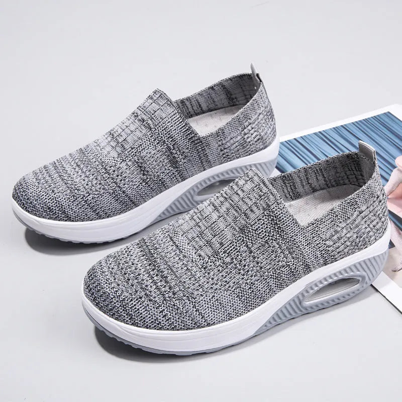 Women's mesh outdoor running shoes with air cushion sole in multiple colour options