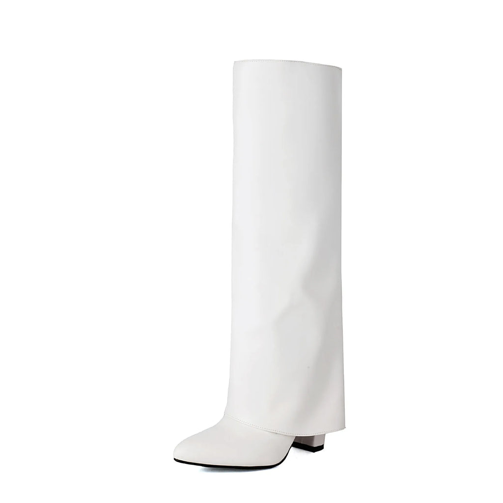 Women's black thick high heel boot with high cylinder length and sewing line detail on artificial PU upper
