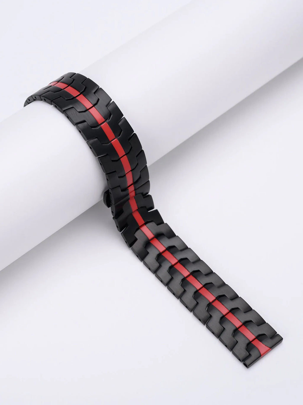 Stainless steel watch strap for Samsung Galaxy Watch in silver, black or titanium colour