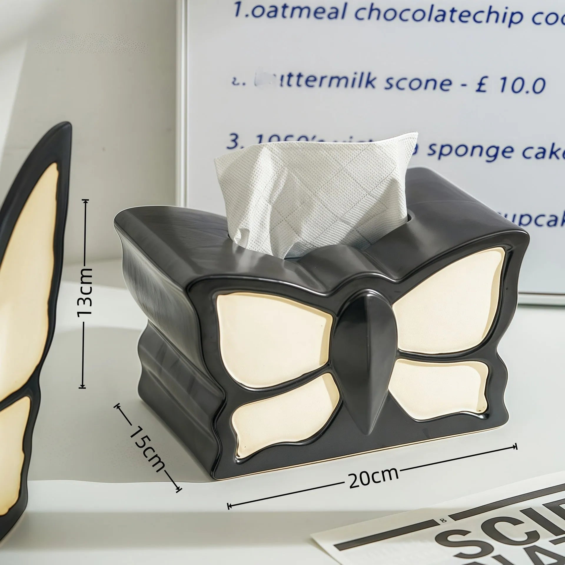 Ceramic butterfly vase and matching tissue box set in light luxury style for living room