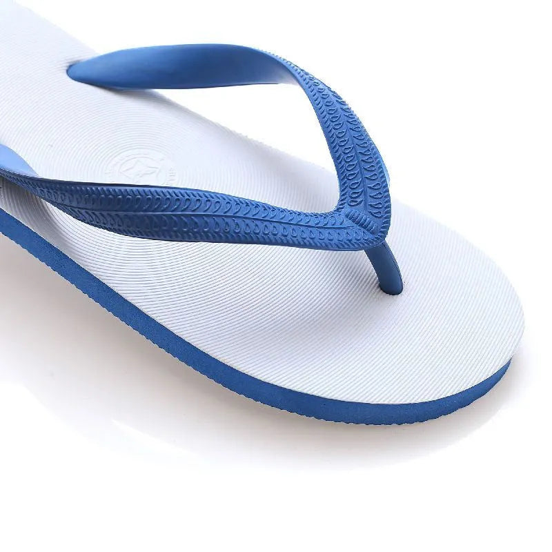 Men's rubber flip-flops with fish label design in four colour options