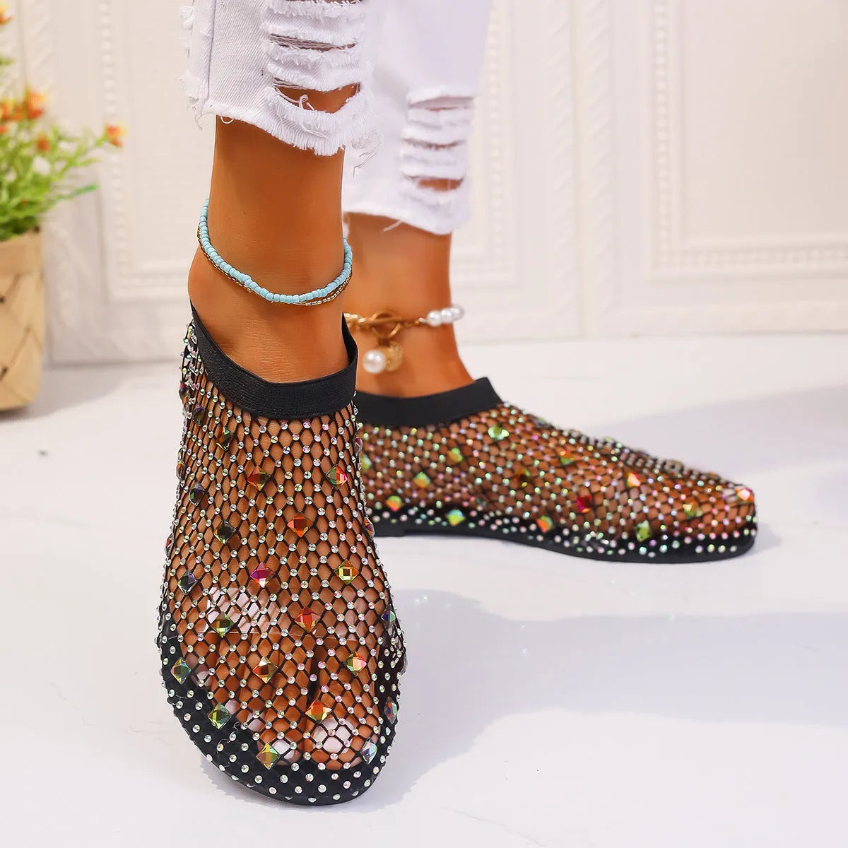 Women's mesh flat sandals with colourful rhinestone decoration on round toe design