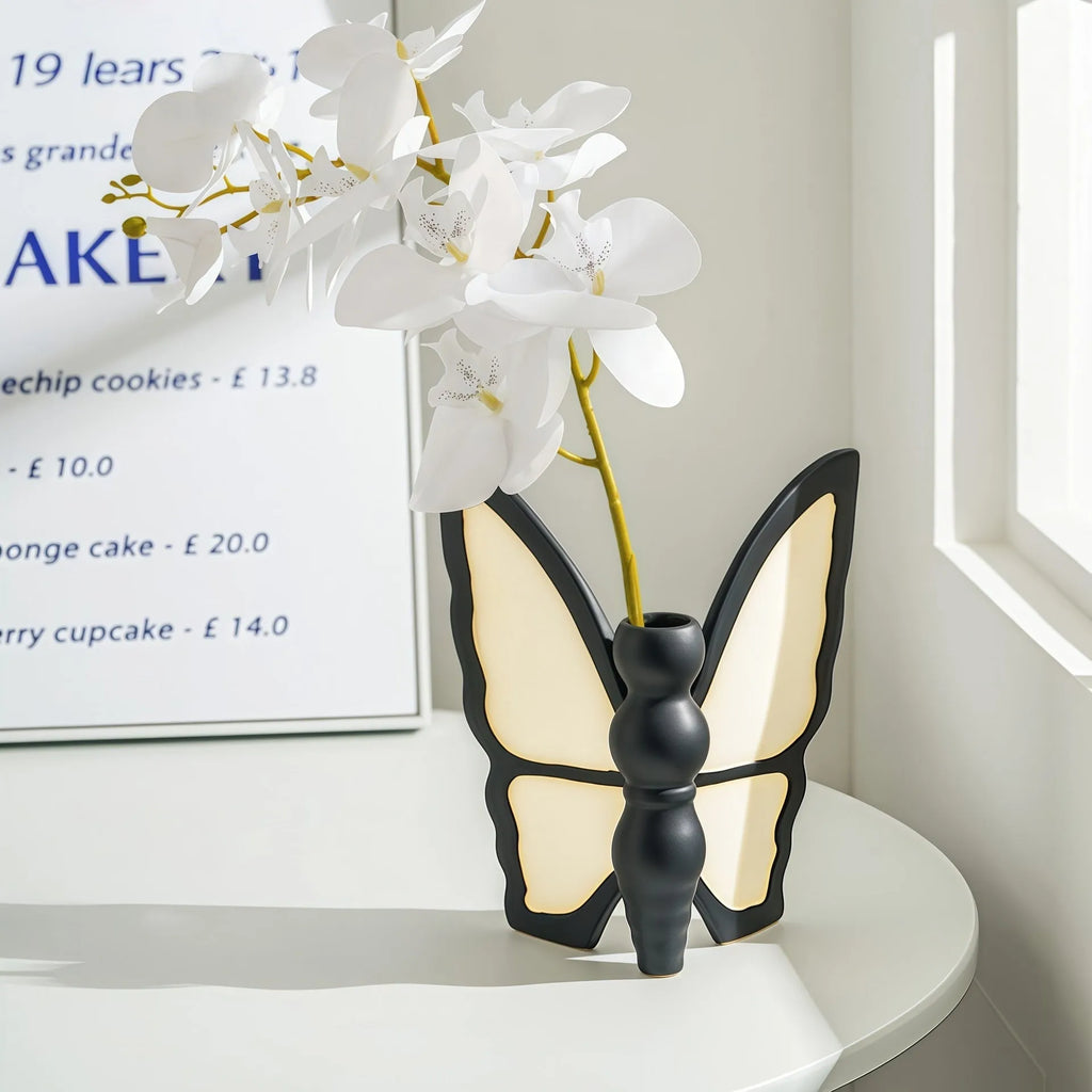 Ceramic butterfly vase and matching tissue box set in light luxury style for living room