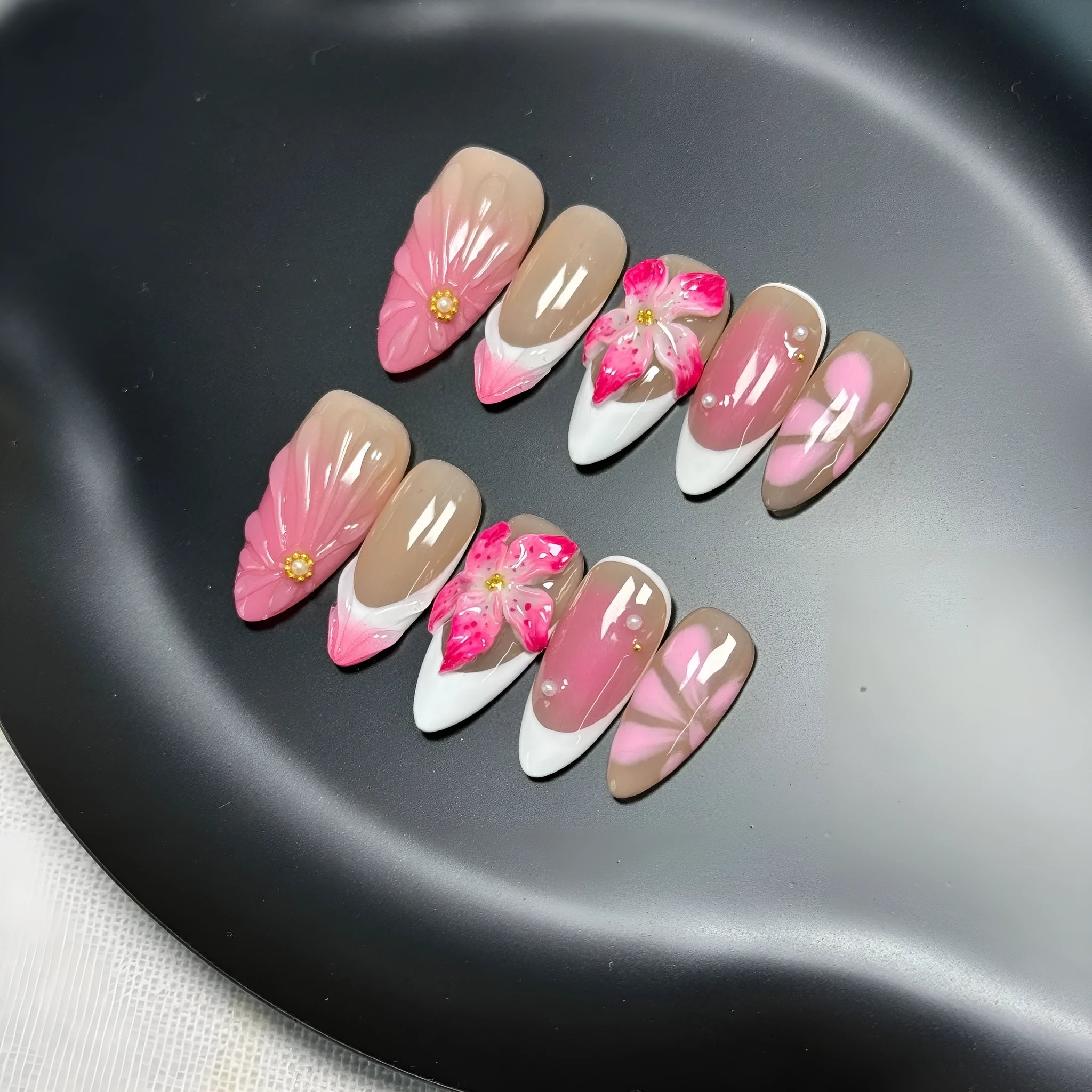 French style artificial nails with 3D Lily Fluid Ice Flower design in almond shape.