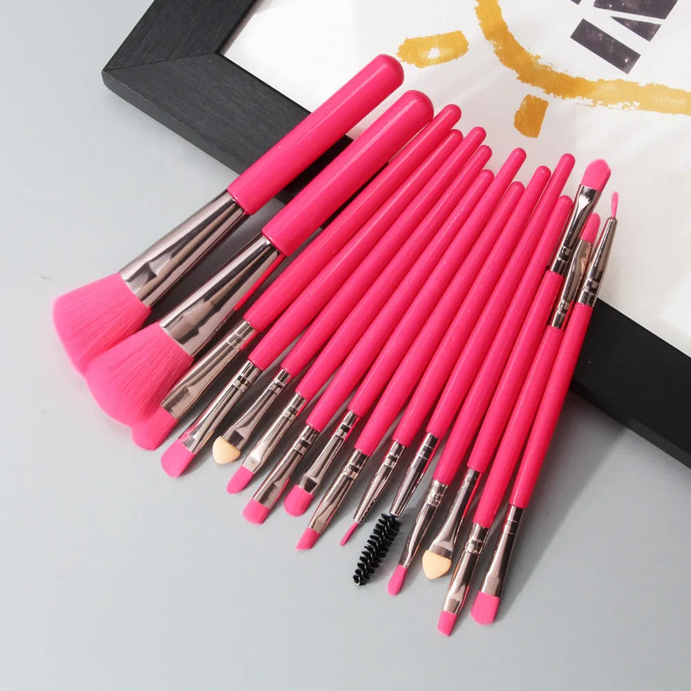 18-piece makeup brush set with fan-shaped cosmetic tools for professional application