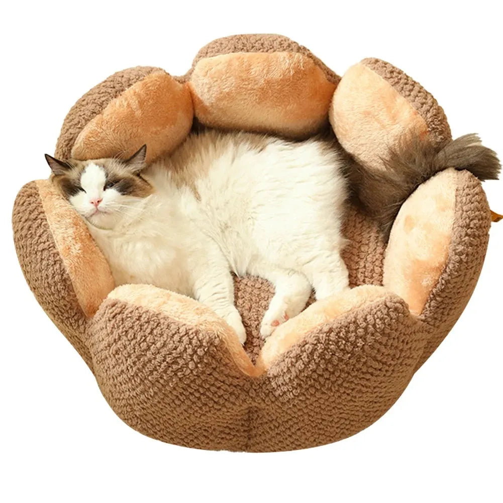 Cactus petal shaped pet kennel mat in soft plush material with non-slip bottom