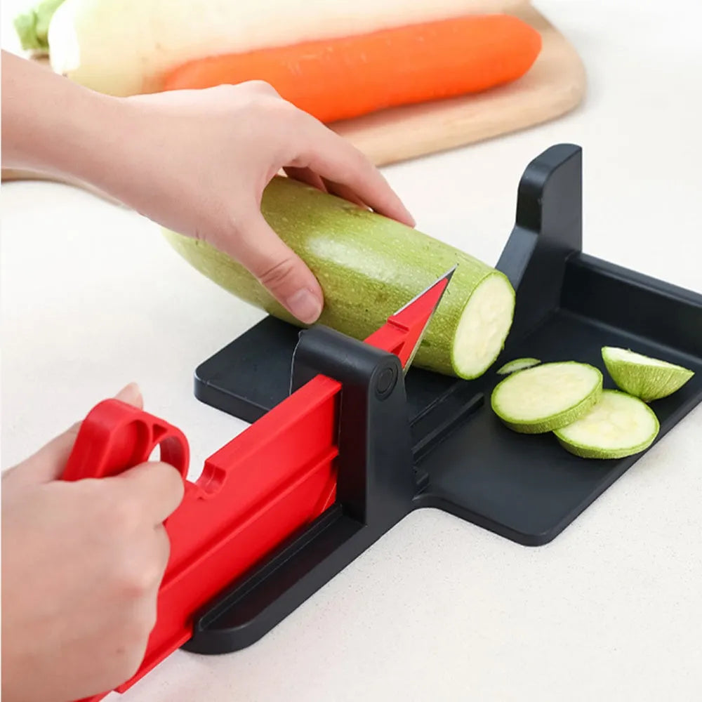 Green and red vegetable cutting machine with stainless steel blades for carrots and potatoes