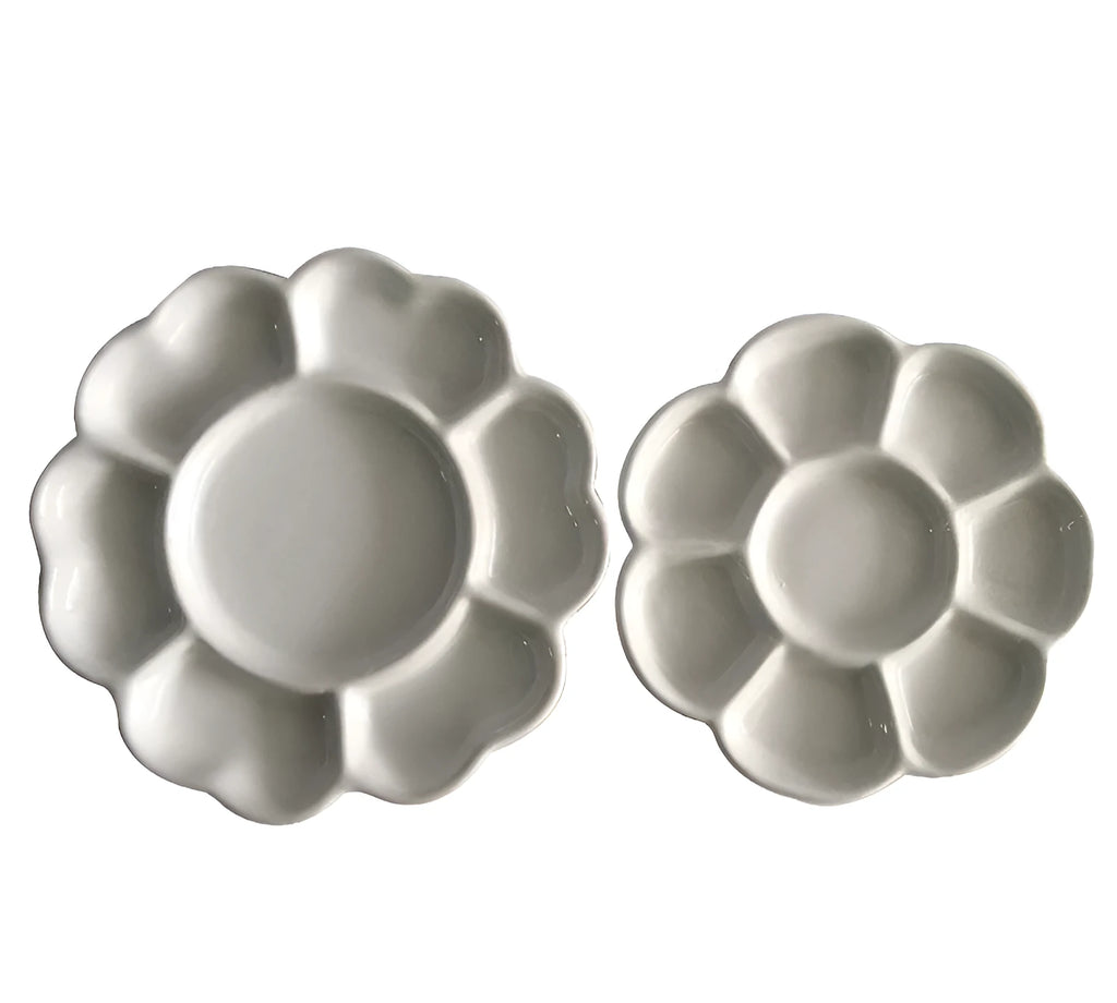 White hand-made ceramic artist palette with plum blossom design for watercolour, acrylic and oil painting.