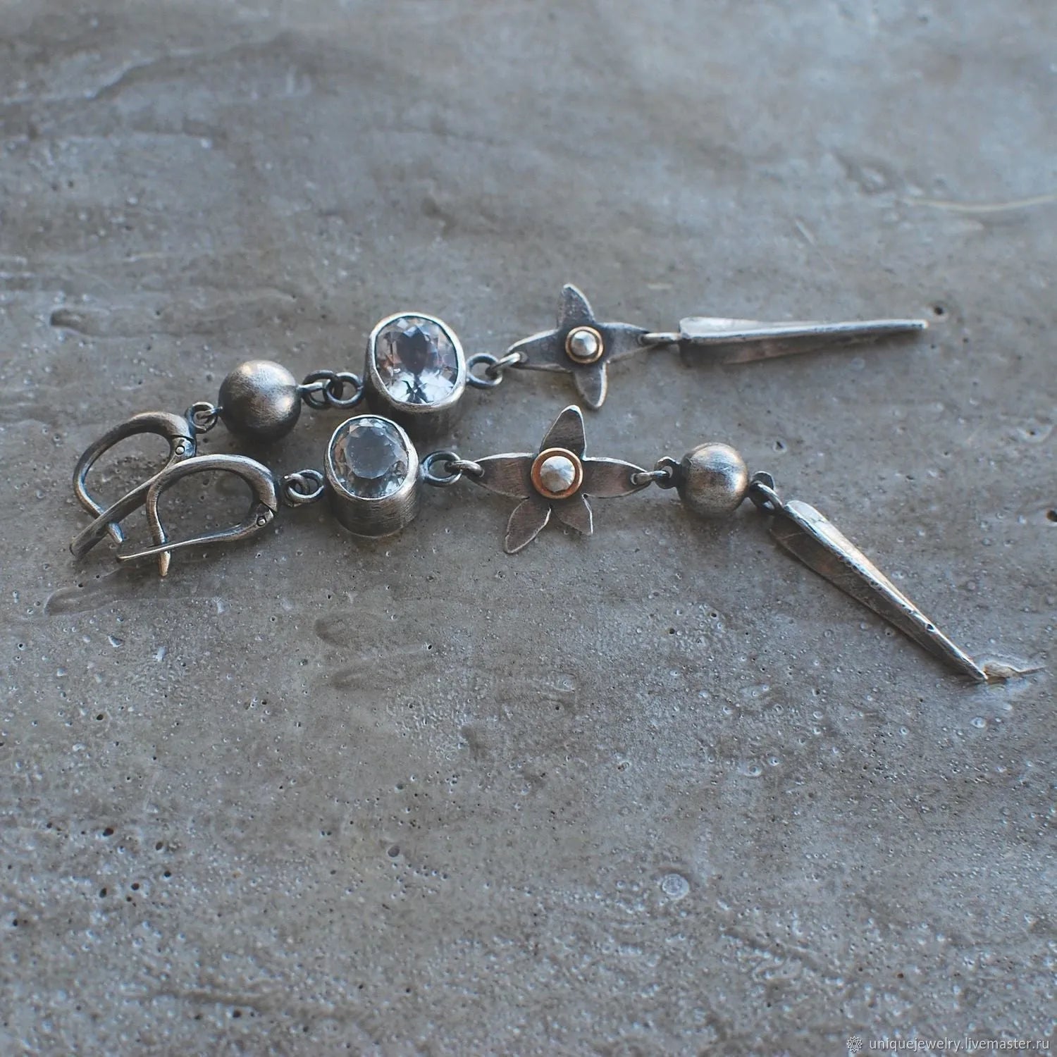 Geometric xingx design pendant earrings with rhinestone accents in antique silver finish