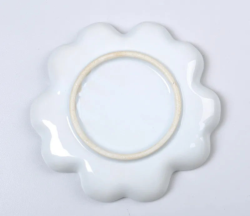 White hand-made ceramic artist palette with plum blossom design for watercolour, acrylic and oil painting.