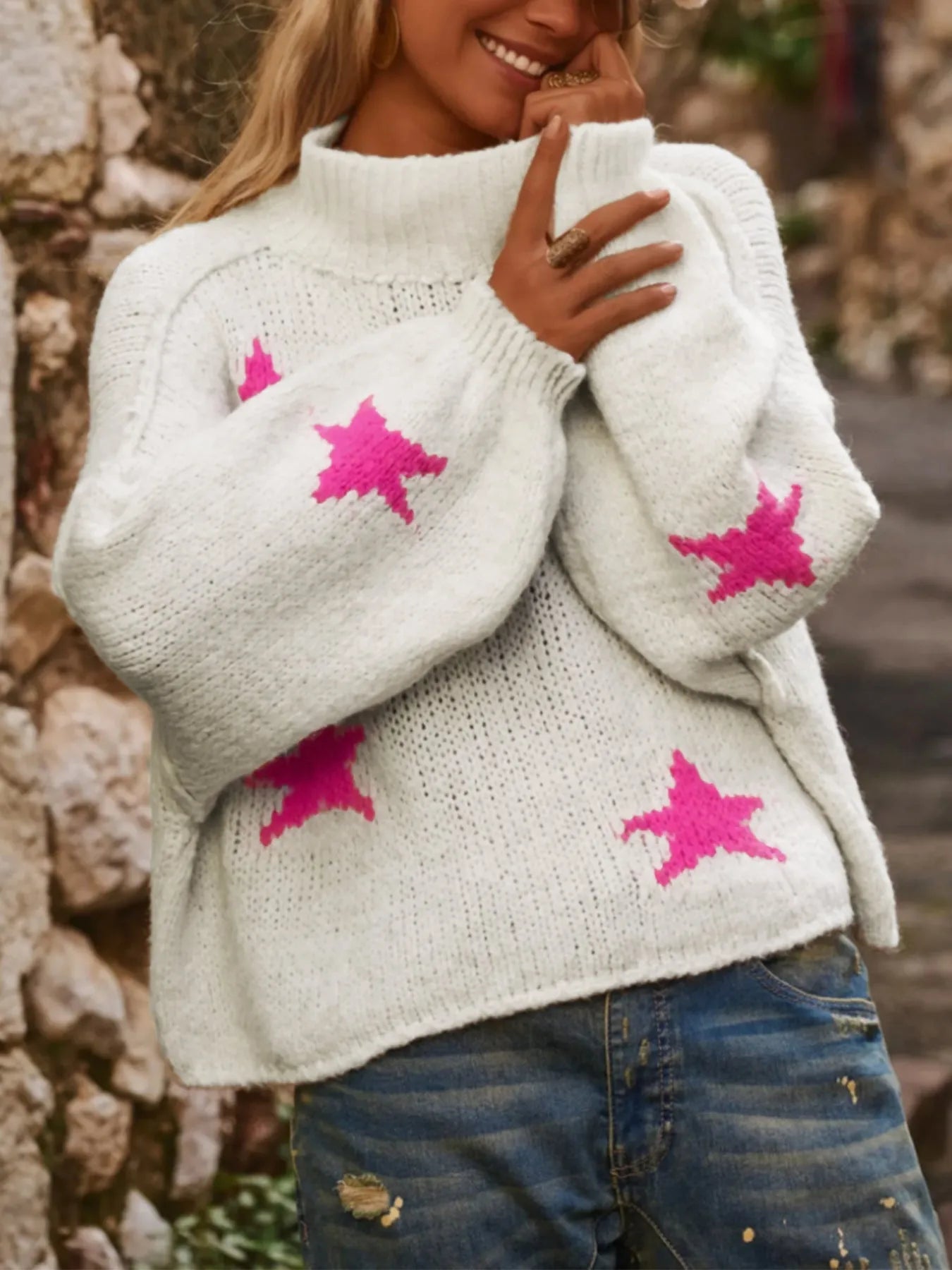 White women's turtleneck pullover with black star pattern, loose fit, imitation velvet fabric