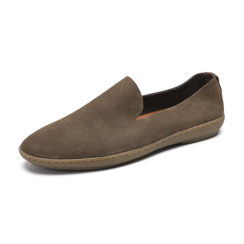 Men's handmade casual shoes with cowhide lining in khaki colour showing low-top design and rubber sole