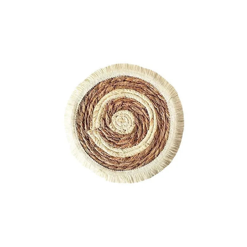 Round straw placemat with tassel edges in papyrus material showing corn rope colour option