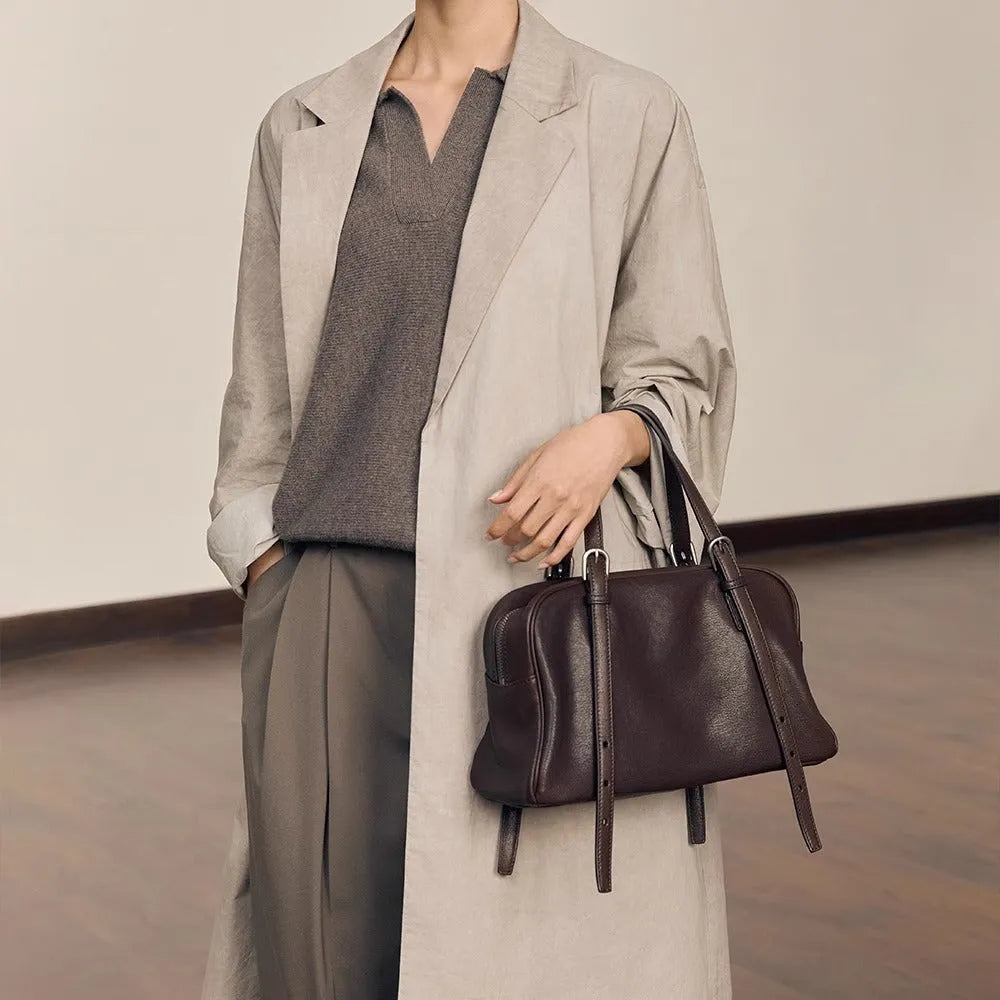 Women's retro genuine leather shoulder bag in horizontal square design with large capacity