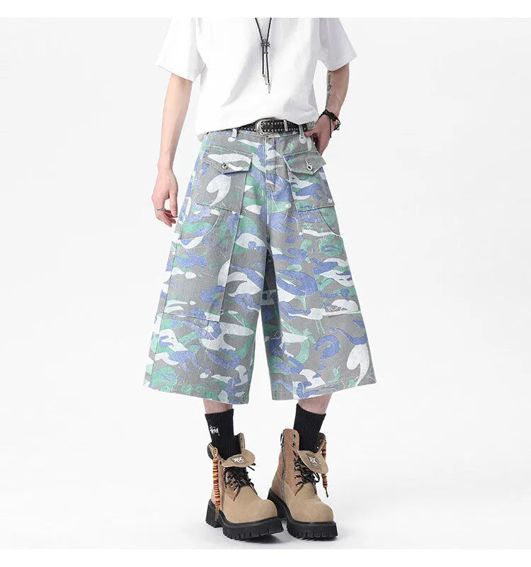 Camouflage cotton work trousers with cargo pockets and straight-leg cropped fit