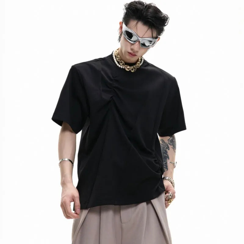 Men's pleated cotton t-shirt in loose fit with round neck in solid colour options