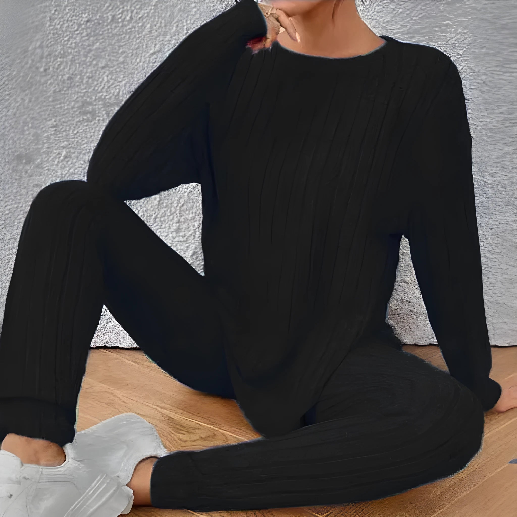 Sunken stripe black and blue polyester two-piece homewear set with regular sleeves