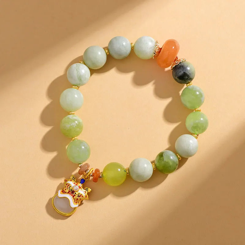 Handmade jade pendant bracelet with 10mm green milk-in-water Xingshi geometric design in retro style for women