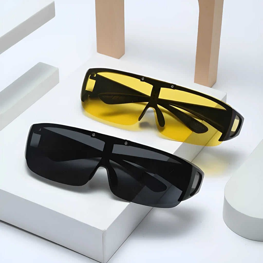 Black one-piece polarized myopia sunglasses with interchangeable lens chips for cycling and climbing