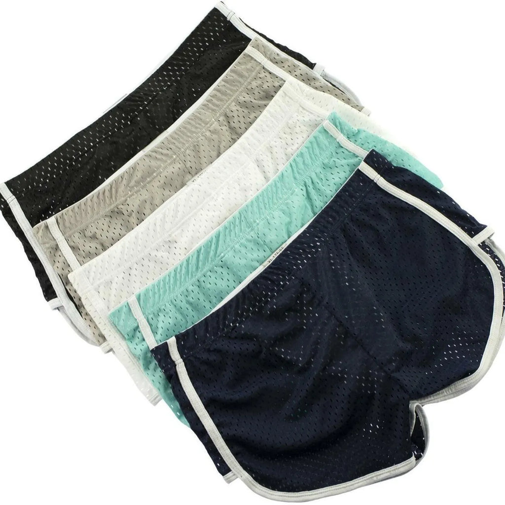 Men's cotton three-point boxers in multiple colours on a size chart background.