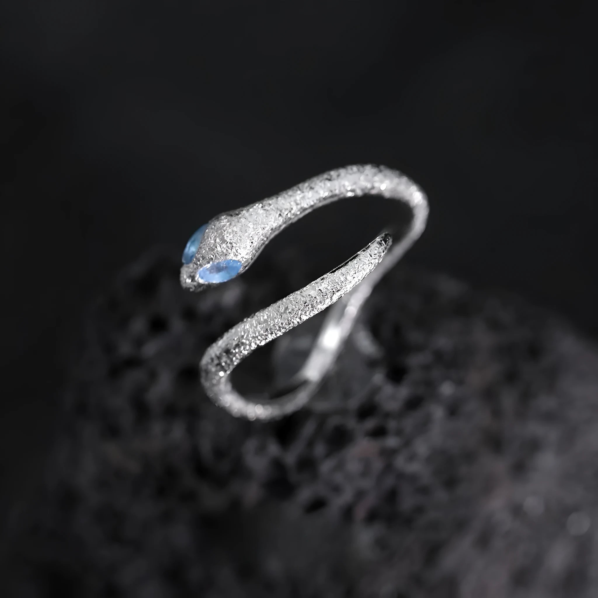 Silver electroplated snake ring with adjustable opening in platinum white gold colour