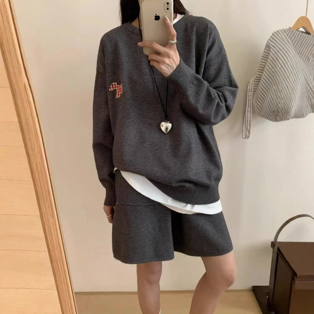 Women's casual knitted sweater and shorts suit set with animal embroidery in imitation cashmere fabric