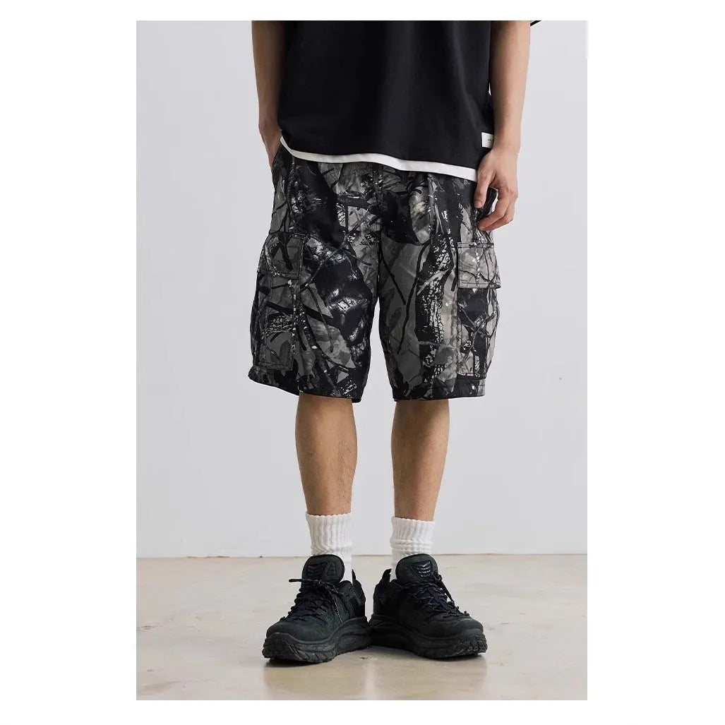 Loose casual straight-leg denim shorts with elasticated mid waist in black and army green colours