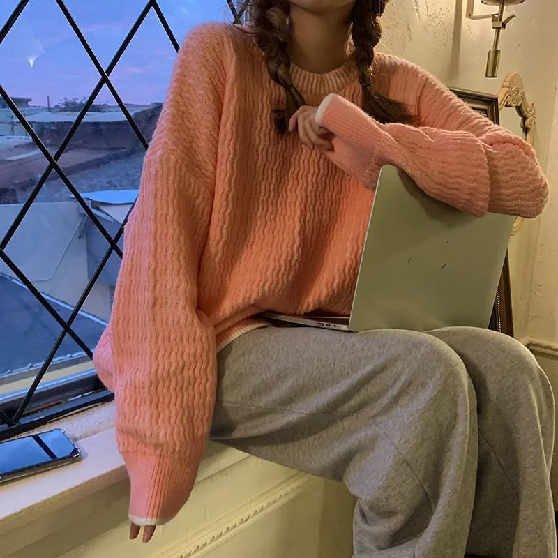 Women's loose retro pullover sweater in lake blue, purple, or pink colours with regular sleeves
