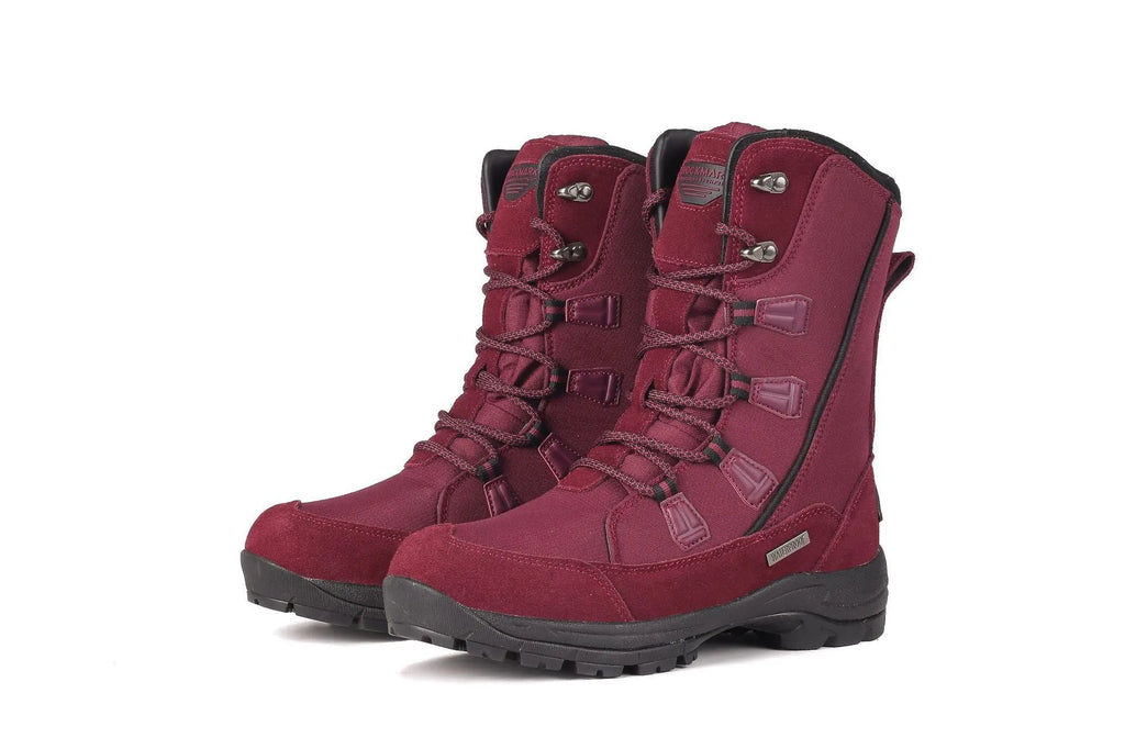 Black women's mid-calf leather snow boots with a round toe and thick rubber sole on a white background.