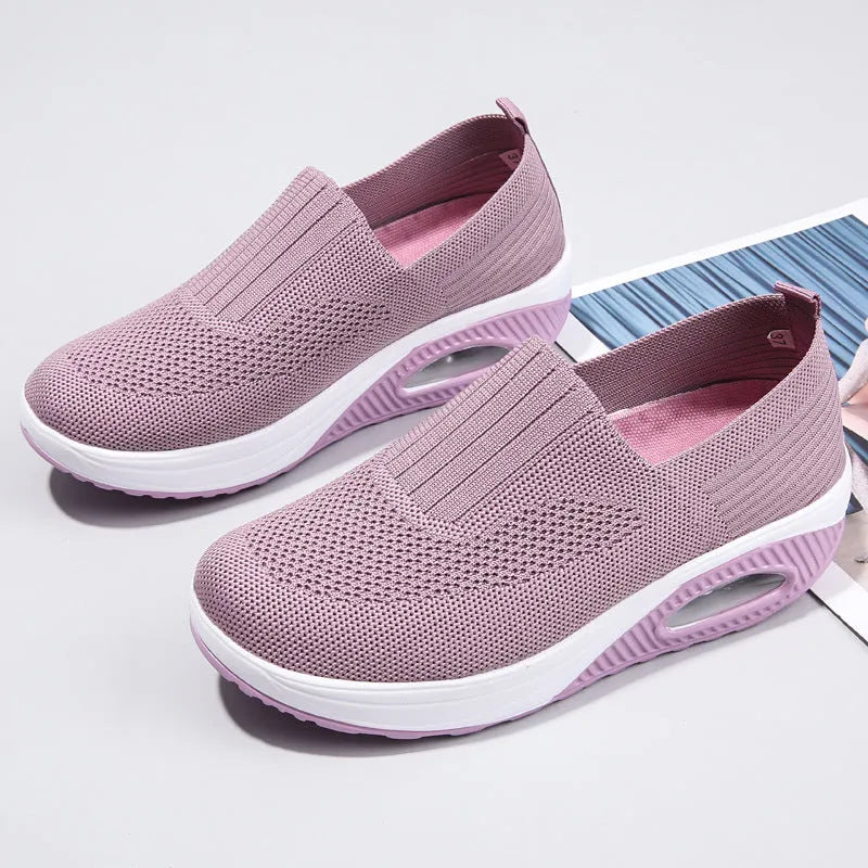Women's mesh outdoor running shoes with air cushion sole in multiple colour options