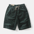 Men's khaki retro American-style cargo shorts with straight leg and multiple pockets