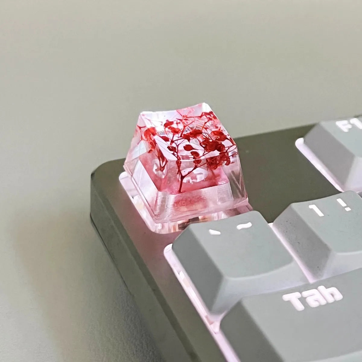 High transparency resin starry sky keycap for mechanical keyboards in multiple colour options