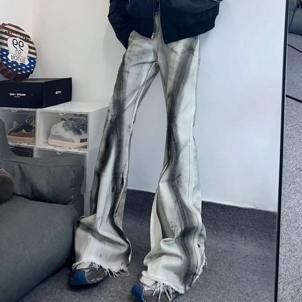 Retro heavy rough selvedge jeans with black ribbon gradient wash on white denim