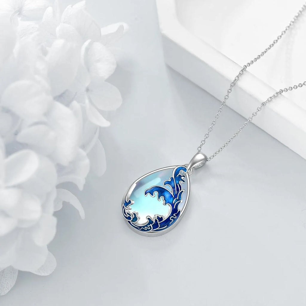 Moonstone blue heart pendant necklace for women with alloy construction and included chain