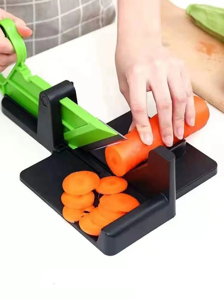 Green and red vegetable cutting machine with stainless steel blades for carrots and potatoes