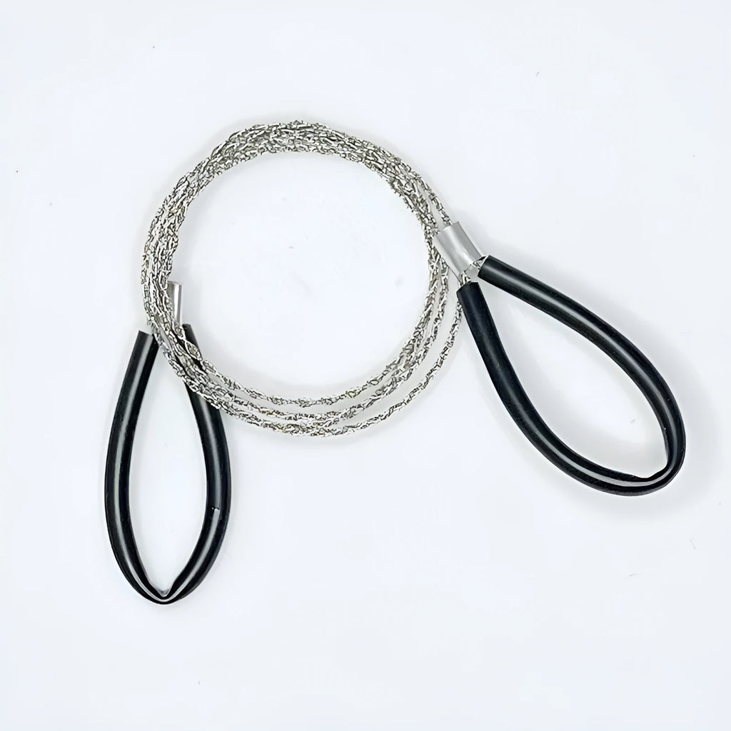 Four-strand German stainless steel wire survival saw with black and red colour options