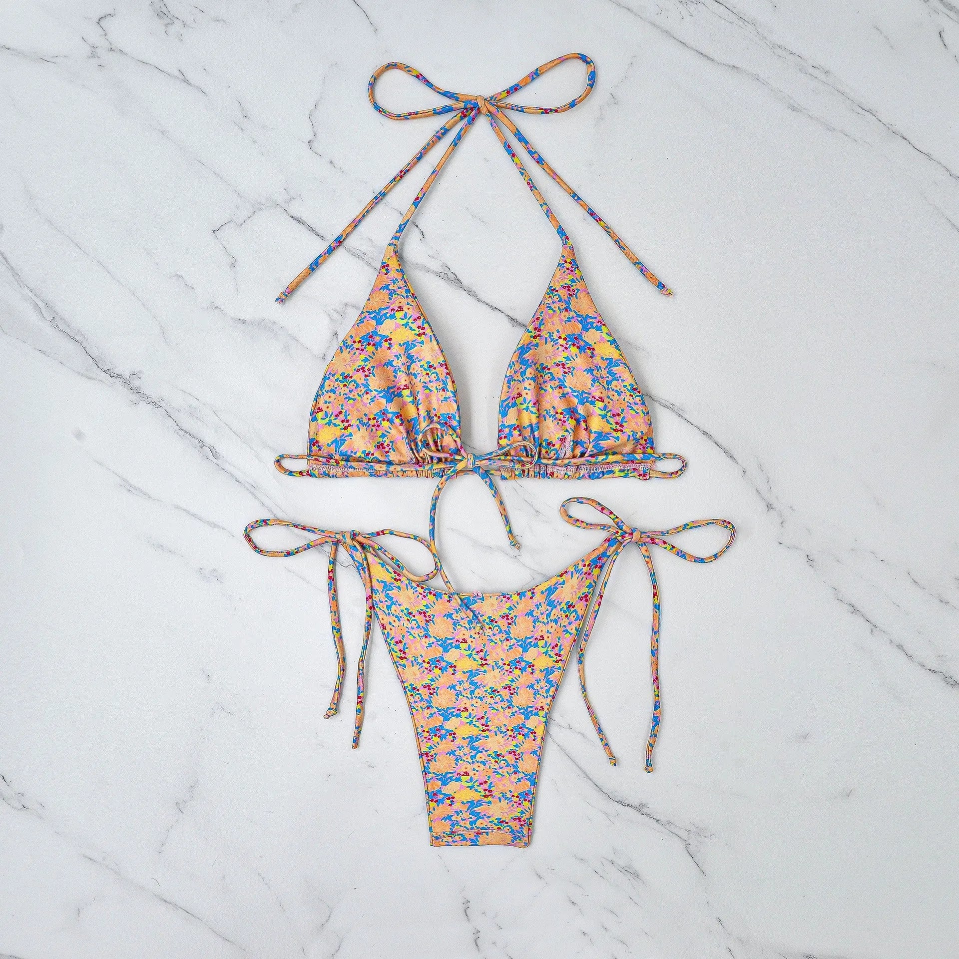 Lace-up bikini swimsuit with European American split design and backless briefs cut