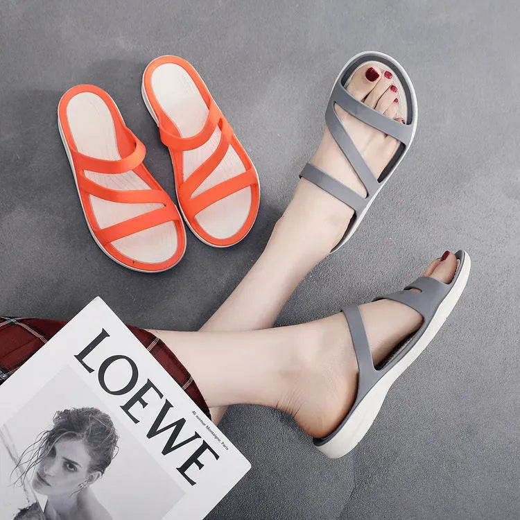 Women's solid-colour casual beach sandals with breathable PP upper on a neutral background