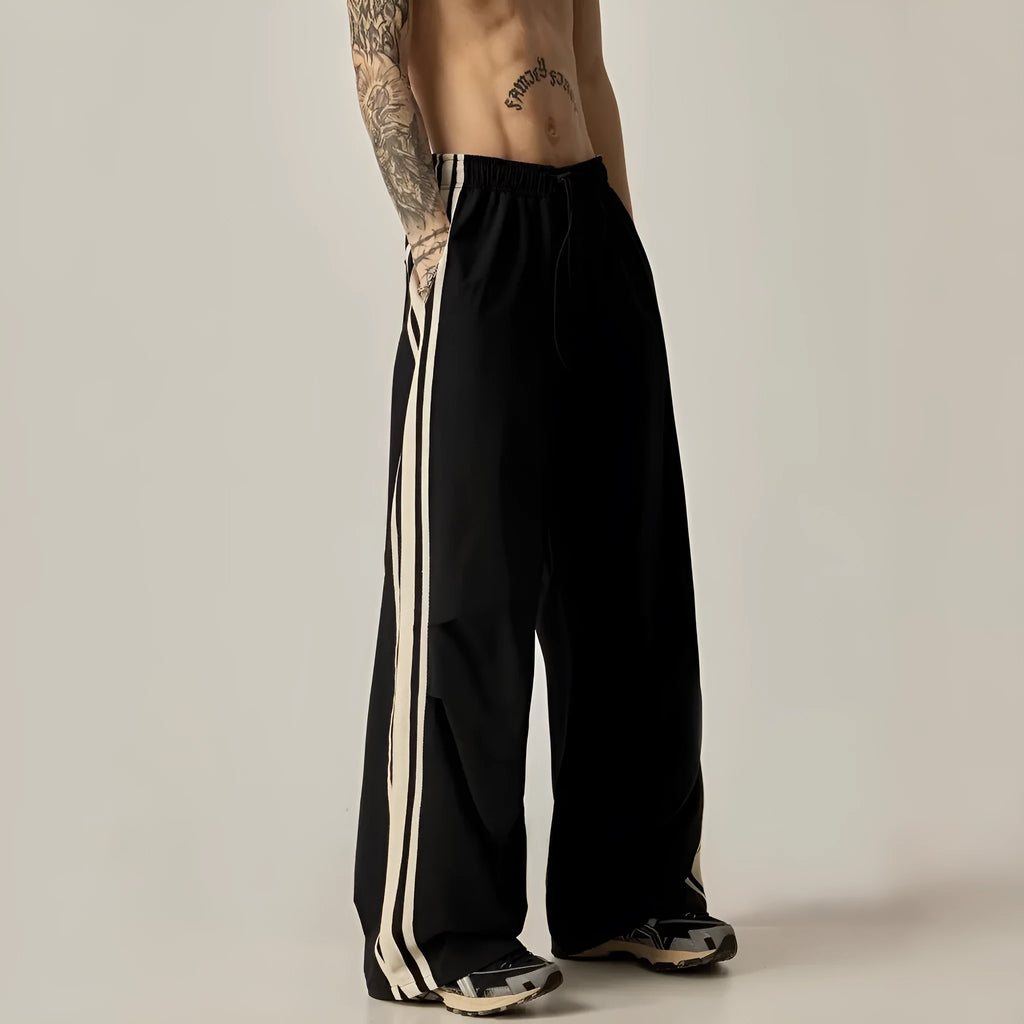 Black men's climbing trousers with high waist and wide straight-leg design