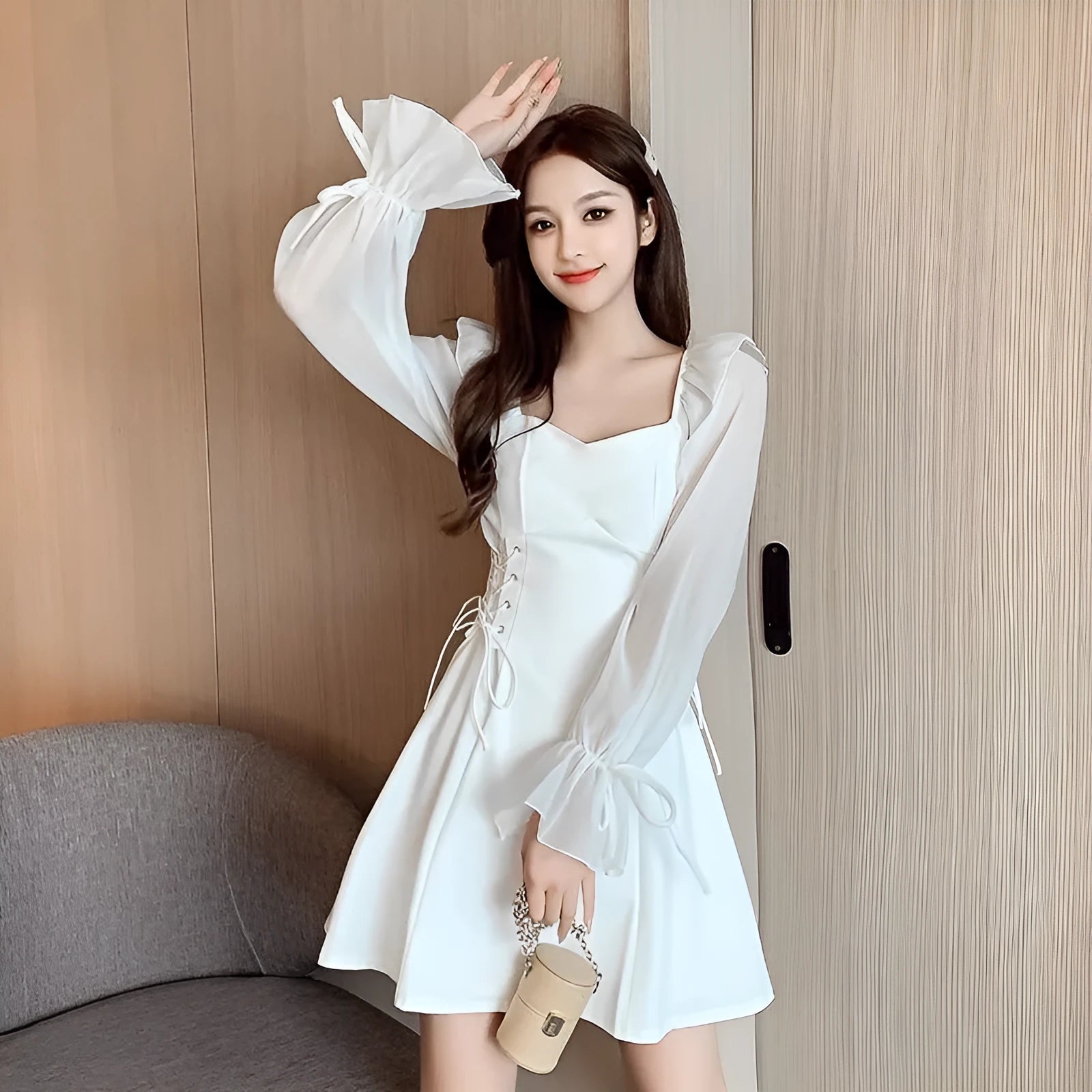 White long sleeve maxi dress with waist-slimming patchwork chiffon design