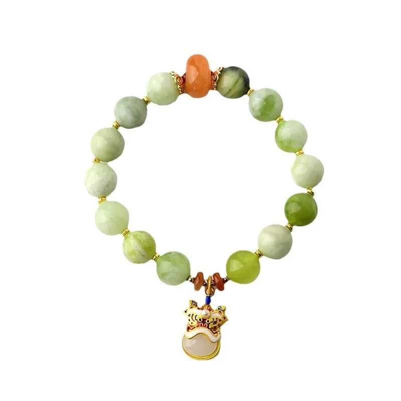 Handmade jade pendant bracelet with 10mm green milk-in-water Xingshi geometric design in retro style for women