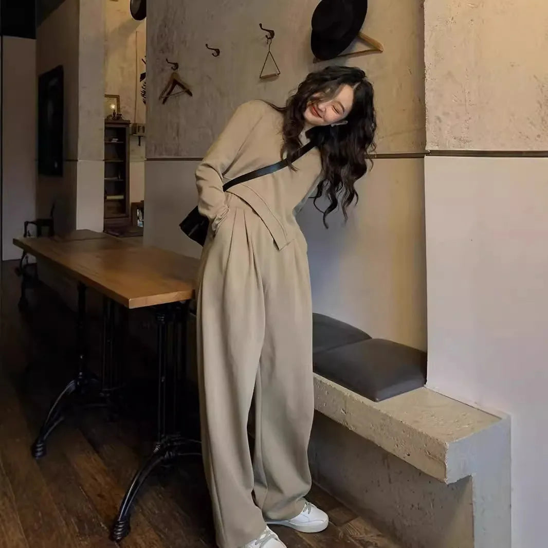 Women's khaki loose-fit casual sports suit with long sleeves and trousers